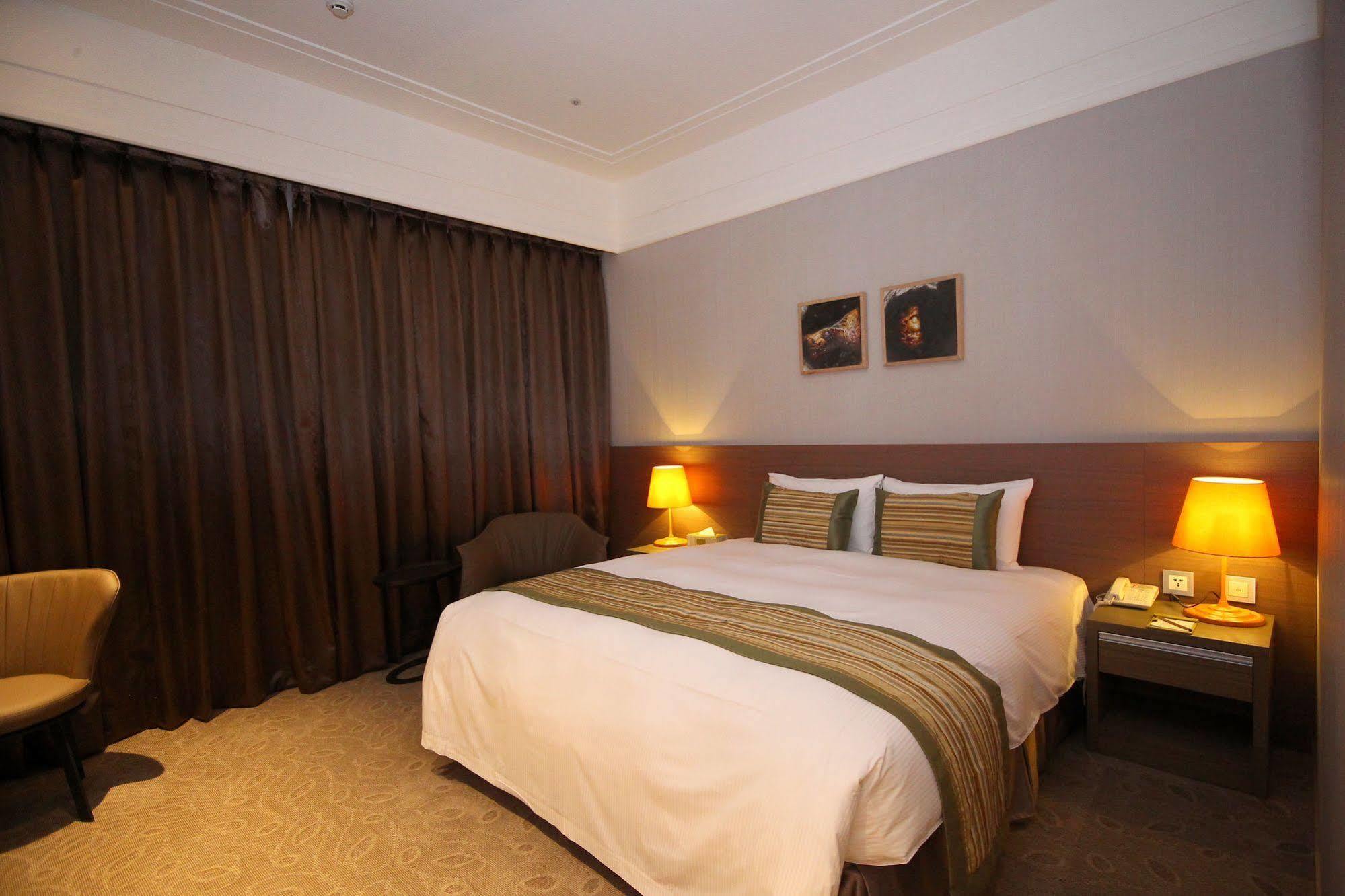 Grace Hotel Zhonghe Zhonghe  Zewnętrze zdjęcie